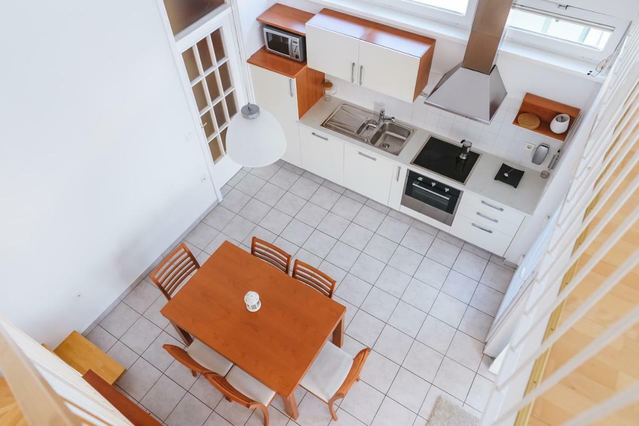 Apartma Joy - Private Beach Apartment Ankaran Ngoại thất bức ảnh