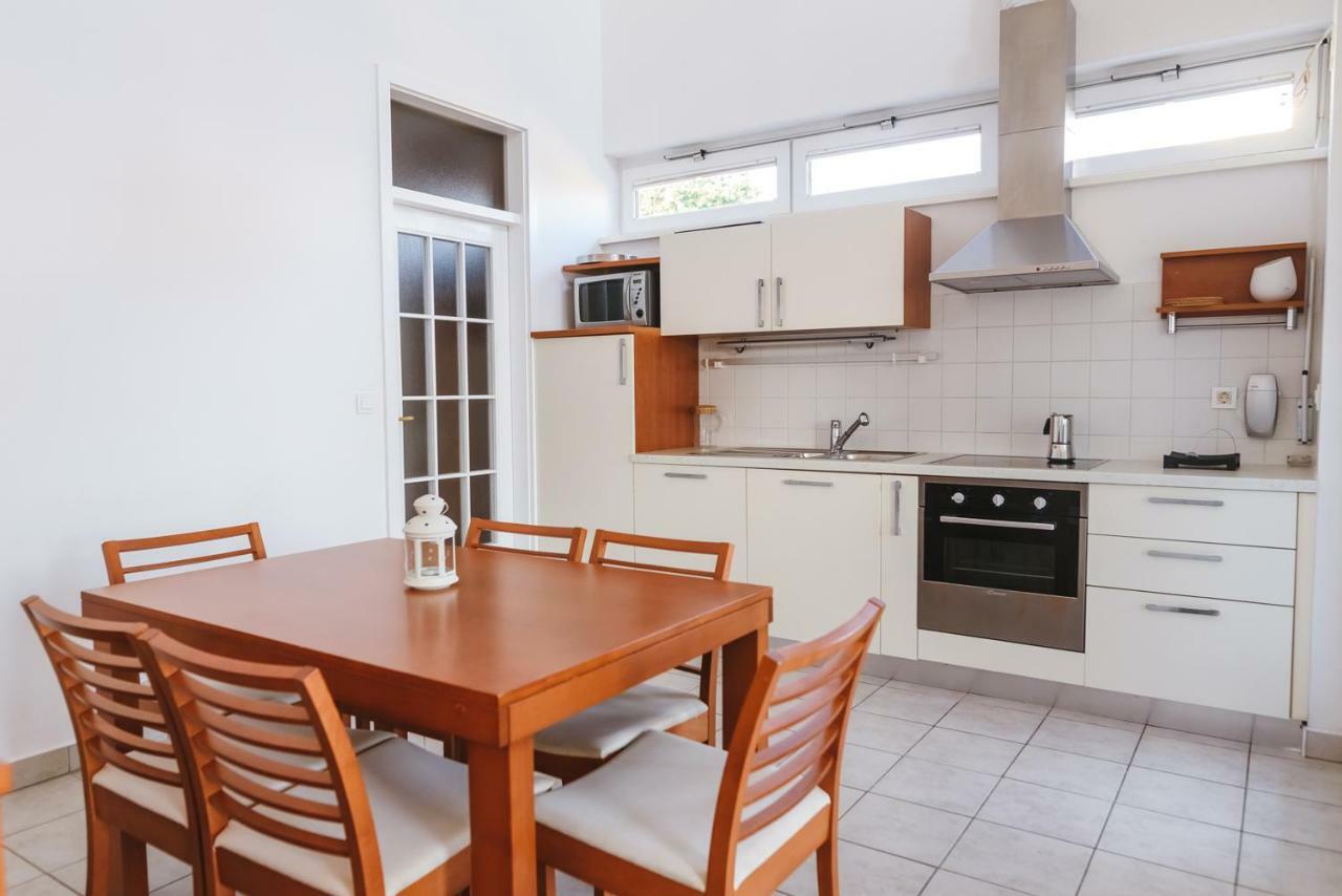 Apartma Joy - Private Beach Apartment Ankaran Ngoại thất bức ảnh